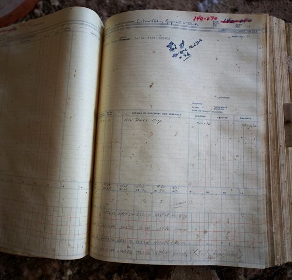 Phyreluxa Growledger 6156759252 Dataspan Vault